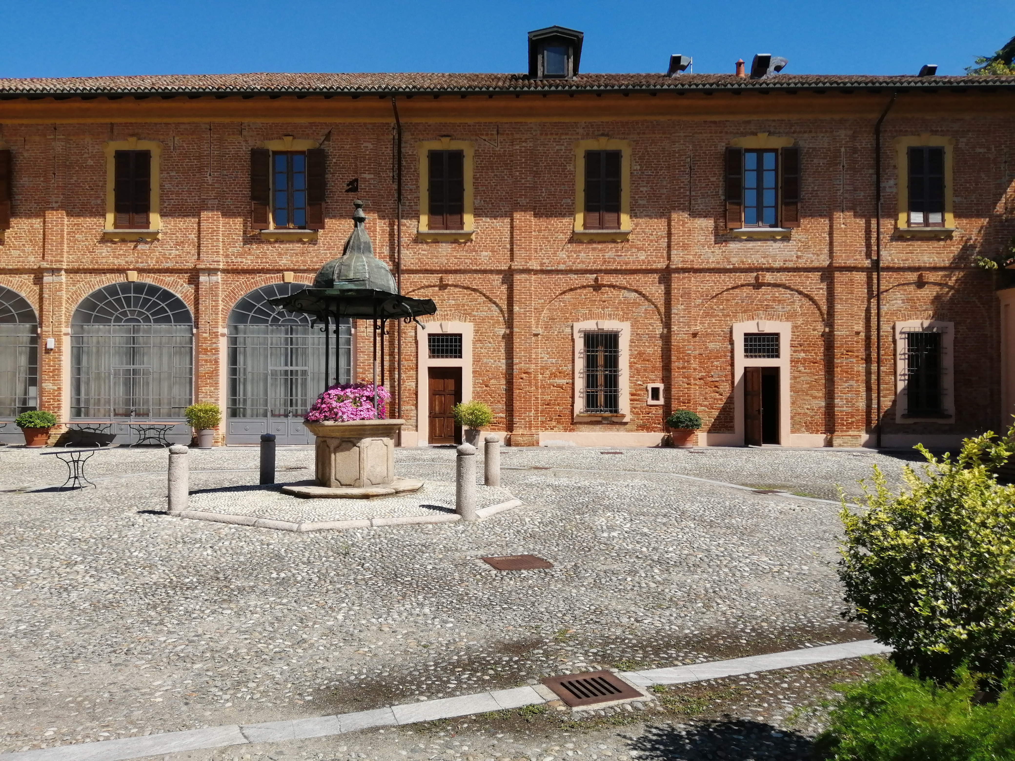 Intrecci (tra narrazione-arte-archeologia)